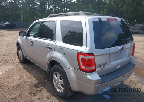 2011 Ford Escape Xlt z USA, uszkodzony, nr VIN 1FMCU0DG8BKA04731
